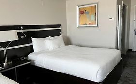 Fairfield Inn And Suites By Marriott North Spring